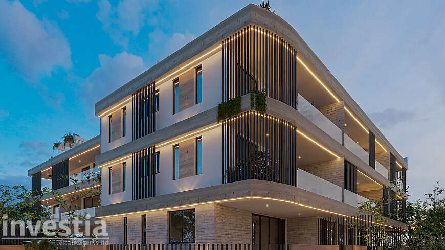 Modern Apartment in Vergina, Larnaka with Private Jacuzzi, Pool & Gym Access