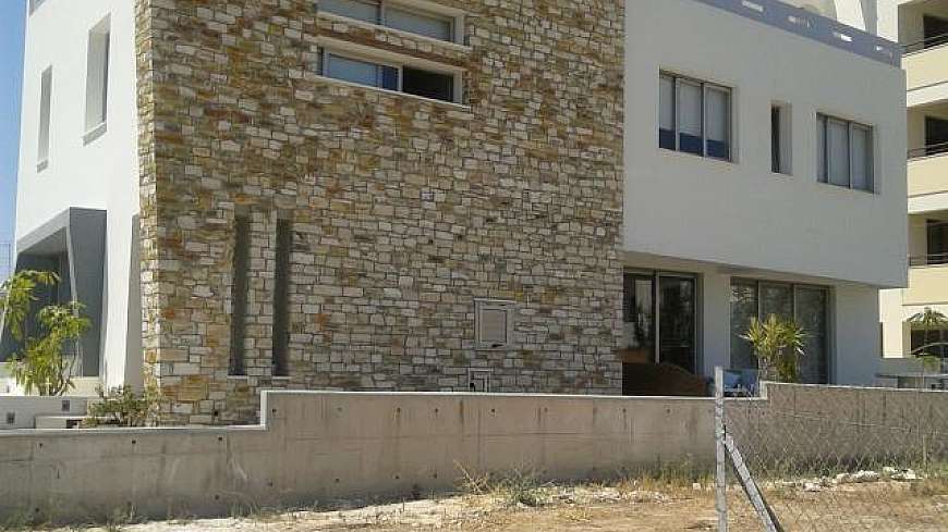 4 bdrm detached house for rent/sale in Larnaca/ By Pass area.