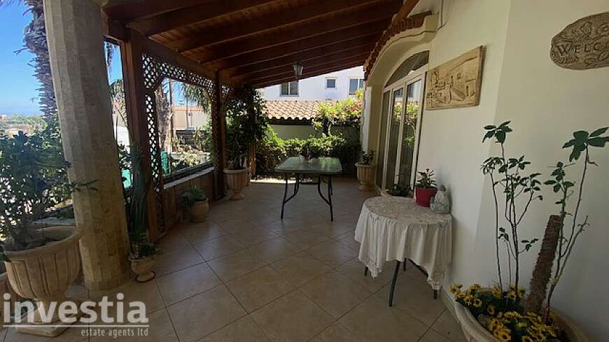 4 bdrm house for rent/Oroclini