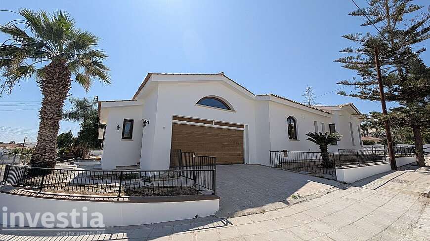 5 bdrm house/Krassas area