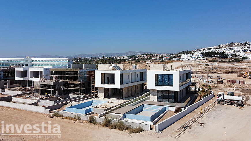 3 Bedroom Beachfront Villa in Paphos For Sale
