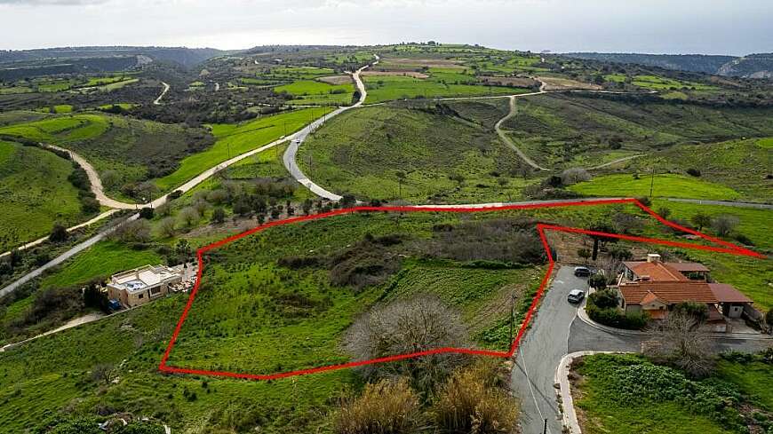 Shared residential field in Pano Arodes, Paphos