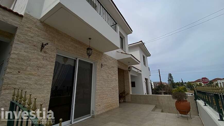 3 bdrm house for rent/Livadhia