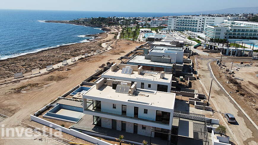 3 Bedroom Beachfront Villa in Paphos For Sale