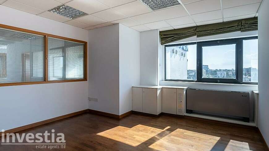 Office on the 6th floor in Agioi Omologites, Nicosia