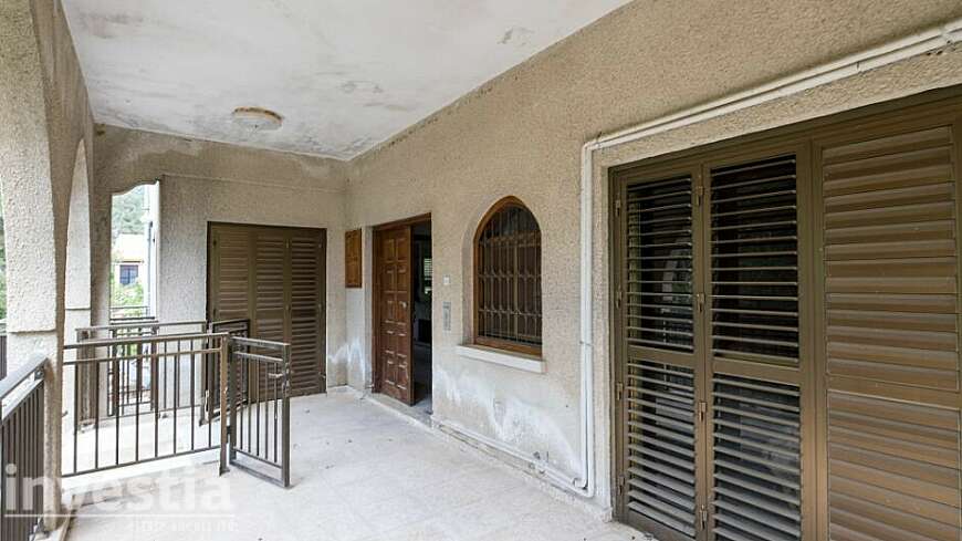 Two storey house and a plot in Kakopetria, Nicosia