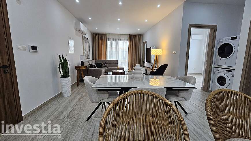 3 bdrm penthouse apartment for rent/Livadhia