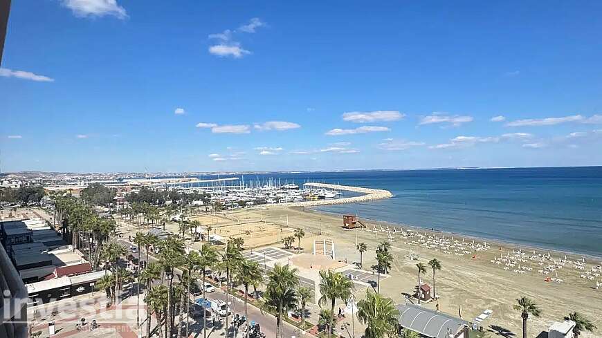 2 bdrm flat for sale/Phinikoudes