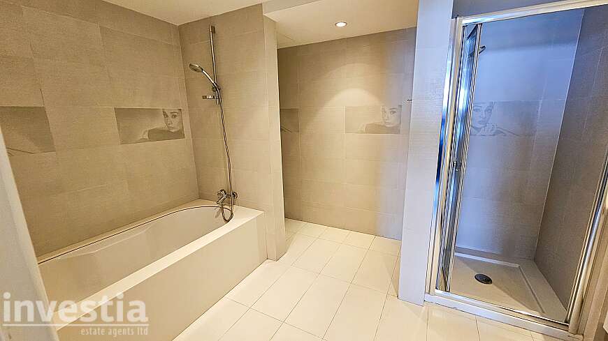 2 bdrm seafront penthouse/Finikoudes