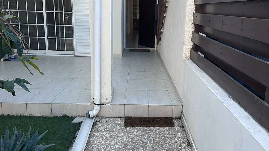 2 bdrm ground floor flat/Dhekelia Road