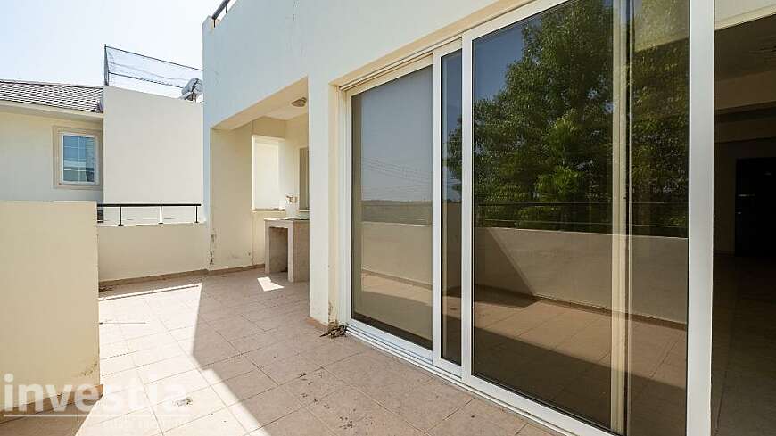 2 bdrm flats for sale/Mazotos