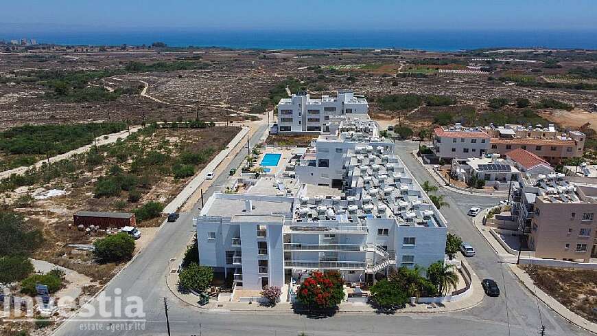 2 bdrm flat for sale/Paralimni
