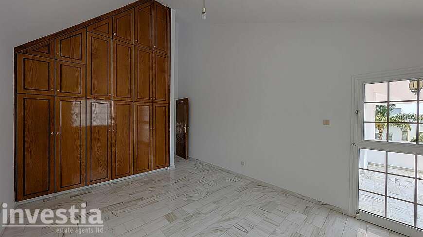 4 bdrm villa for sale/Limassol
