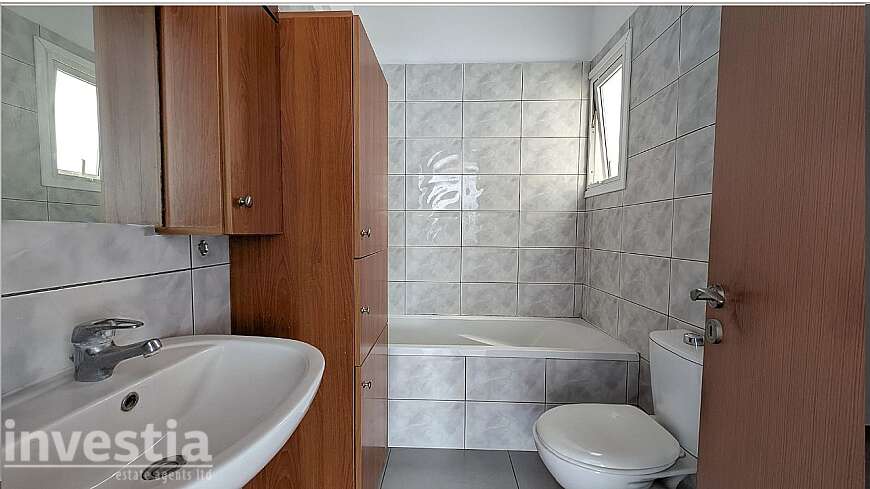 Spacious 2-Bedroom Apartment in Lakatamia, Nicosia