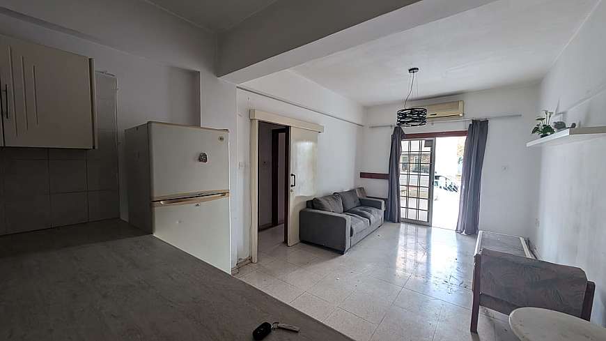 2 bdrm flat for sale/Dhrosia