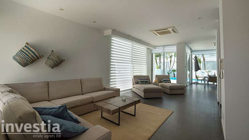 2 and 3 bdrm houses for sale/Dhekelia rd