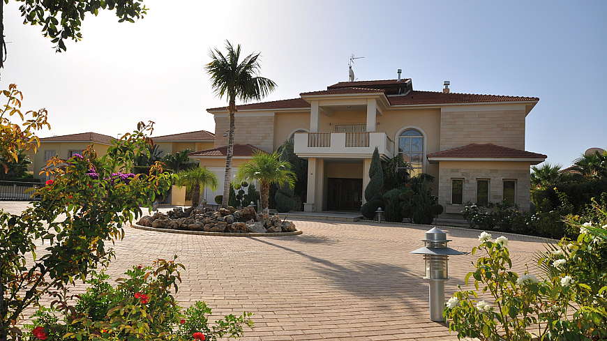 6 bdrm house/Dhekelia rd