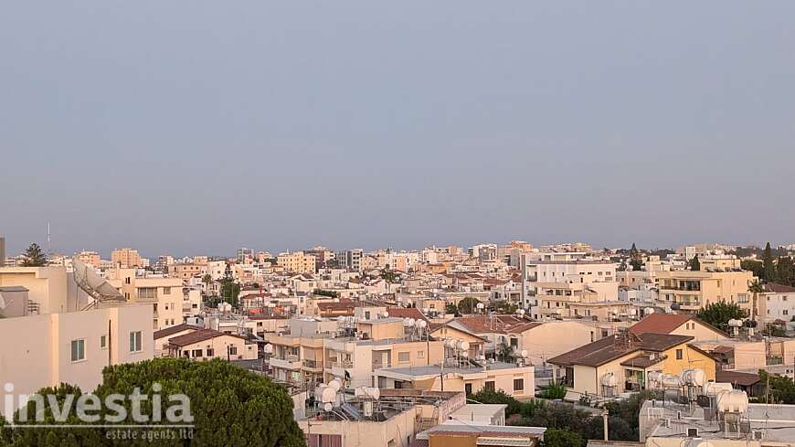 2 bdrm brand new penthouse/Dhrosia