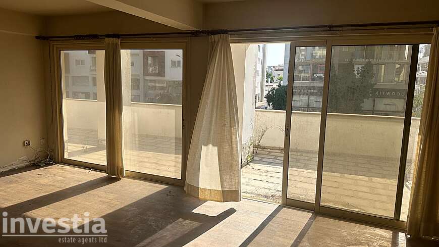 2 bdrm apt/Airport rd
