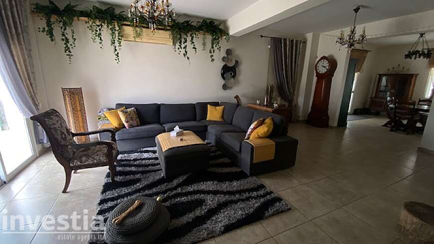 3 bdrm house for rent/Livadhia