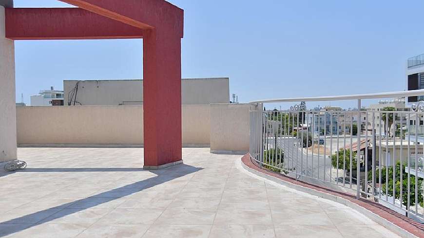 2 bdrm flat for sale/Kokkines