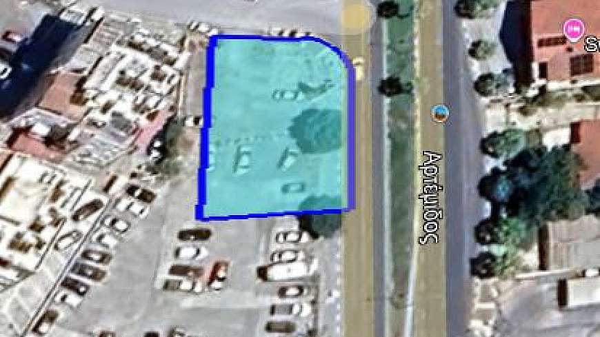 Plot with Planning Permit on the main  AIRPORT ROAD, LARNACA.