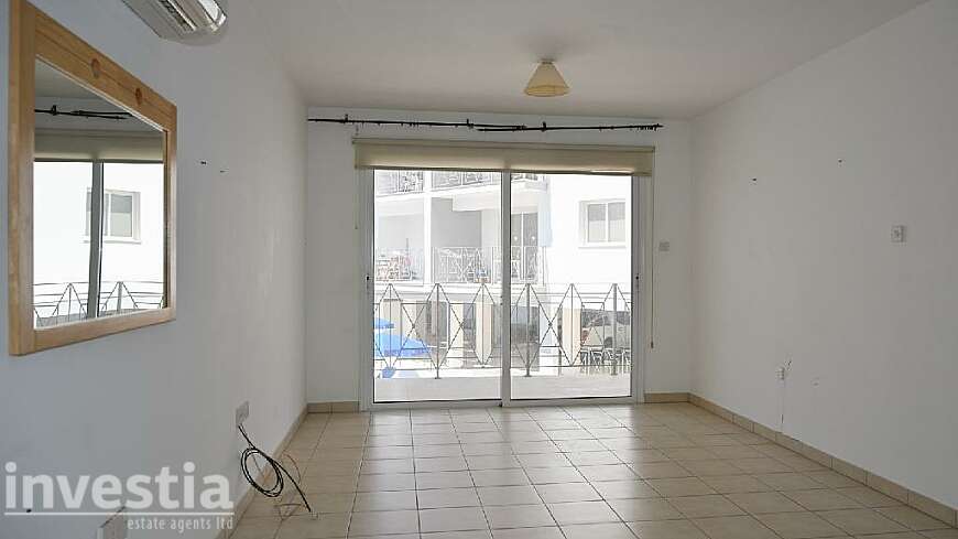 2 bdrm flat for sale/Paralimni