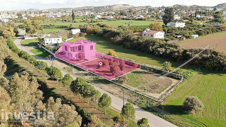 Exceptional Two-Storey House with an extra plot located in Panagia Evangelistria, Dhali, Nicosia