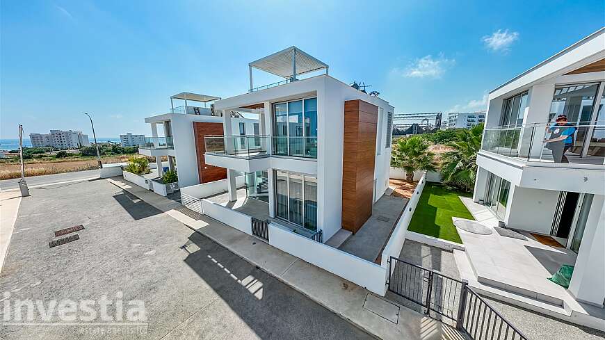 4 Bedroom Villa For Sale in Protaras
