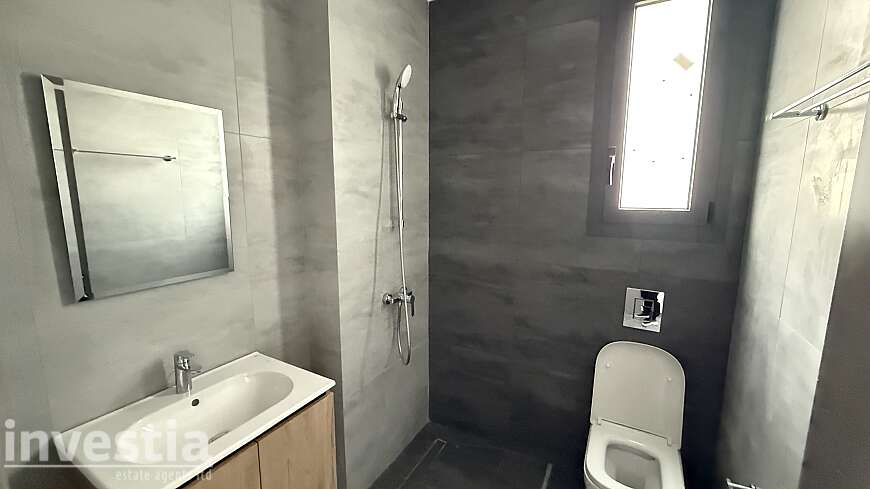 2 bdrm brand new apts/Port area