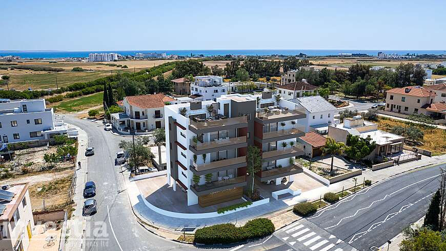 2 bdrm penthouse flats for sale/Livadhia
