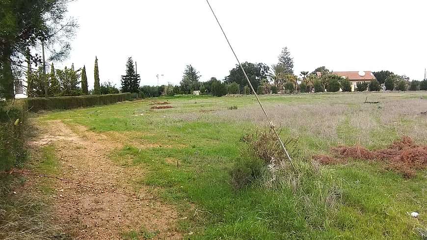 Plot for Sale in Pernera Area €480,000 (Or half Plot for €240,000)