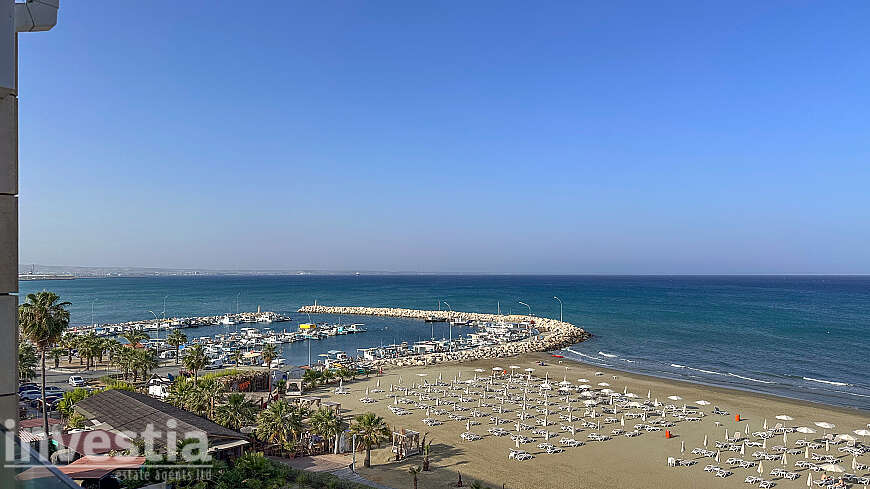 3 Bedroom Apartment For Rent in Mackenzie, Larnaca
