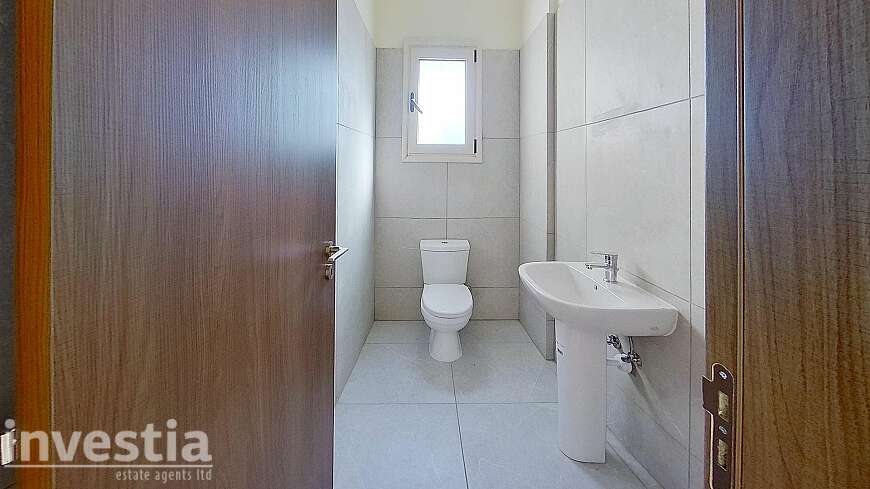 2 bdrm flat for sale/Limassol