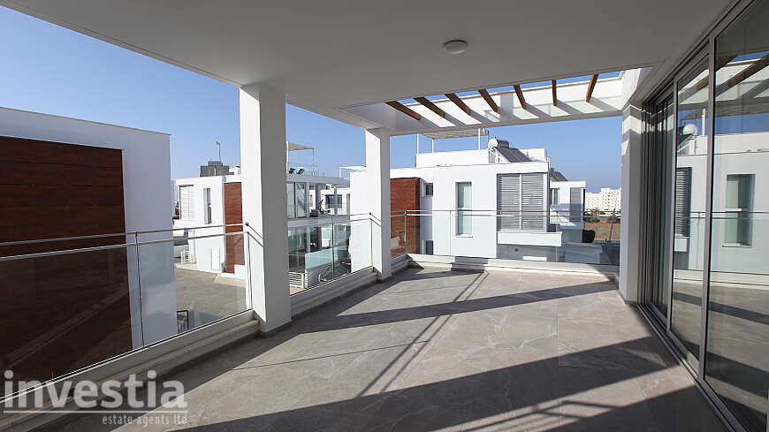 4 Bedroom Villa For Sale in Protaras