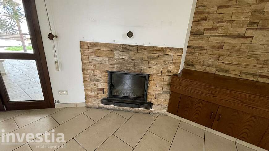 Charming Countryside Home For Sale on a Spacious Plot in Psevdas, Larnaca