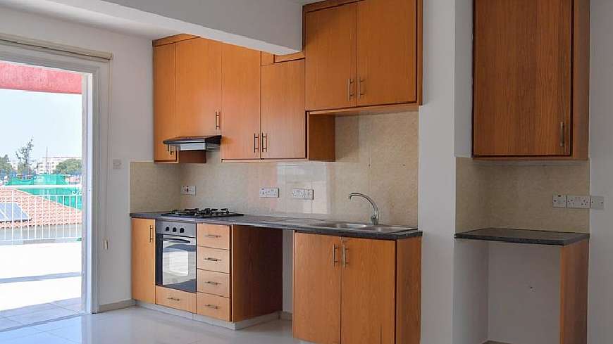 2 bdrm flat for sale/Kokkines