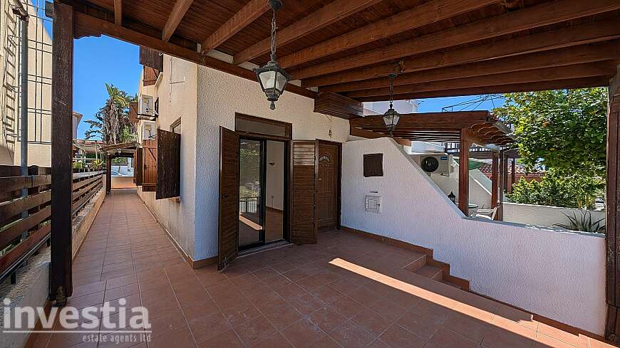 2 bdrm maisonette for sale/Oroclini