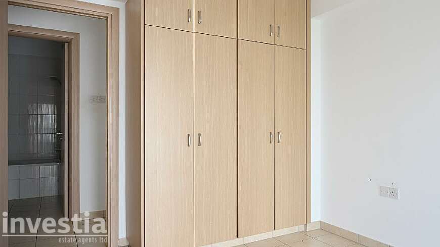 2 bdrm flat for sale/Paralimni