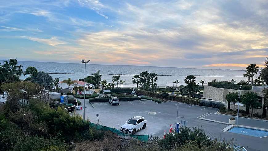 Sea view flat Limassol.