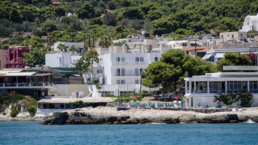 WATERFRONT HOTEL IN AEGINA, GREECE