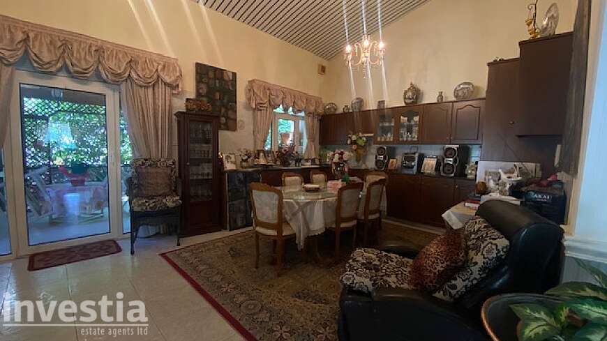 4 bdrm house for rent/Oroclini