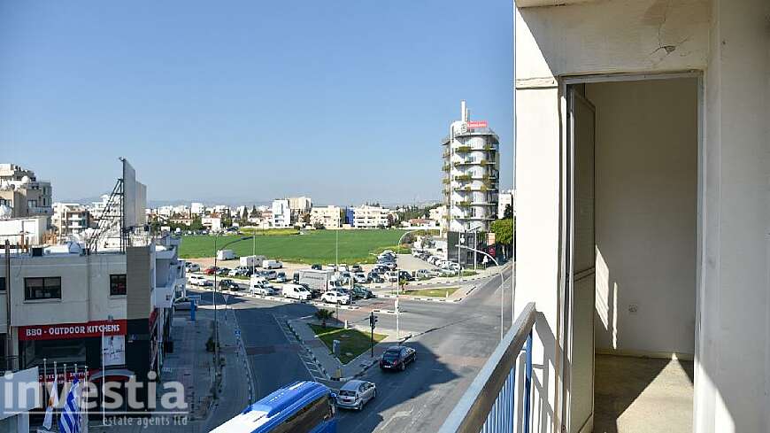 2 bdrm flat for sale/Larnaca