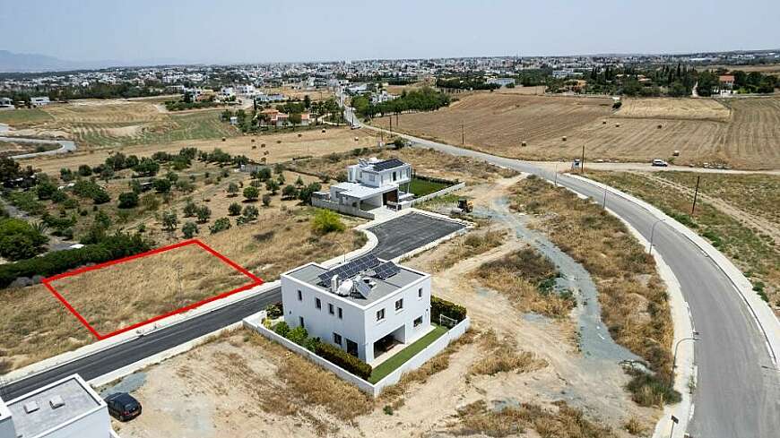 Residential plot under division in Latsia, Nicosia