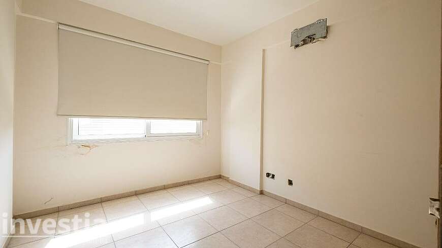 2 bdrm flats for sale/Mazotos