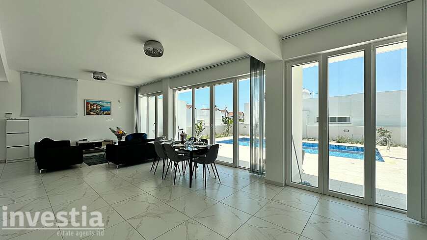 3 bdrm houses/Dhekelia rd