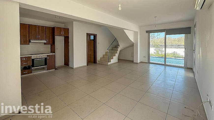 3 bdrm Houses for sale-off Dhekelia road,Pyla,Larnaca.