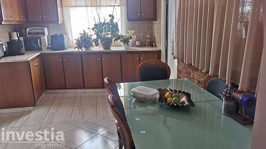 3 bdrm apt/center