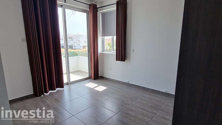 4 bdrm house for rent/Livadhia