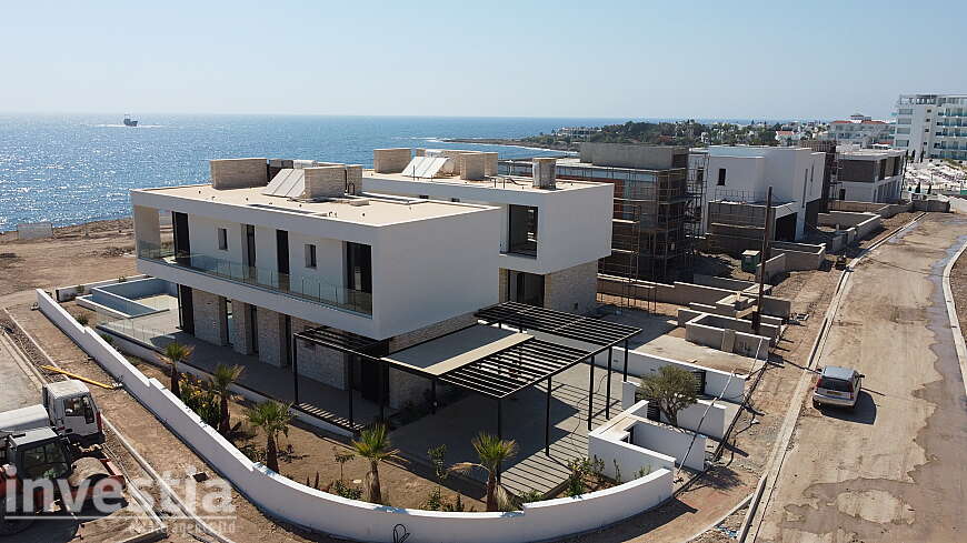 3 Bedroom Beachfront Villa in Paphos For Sale